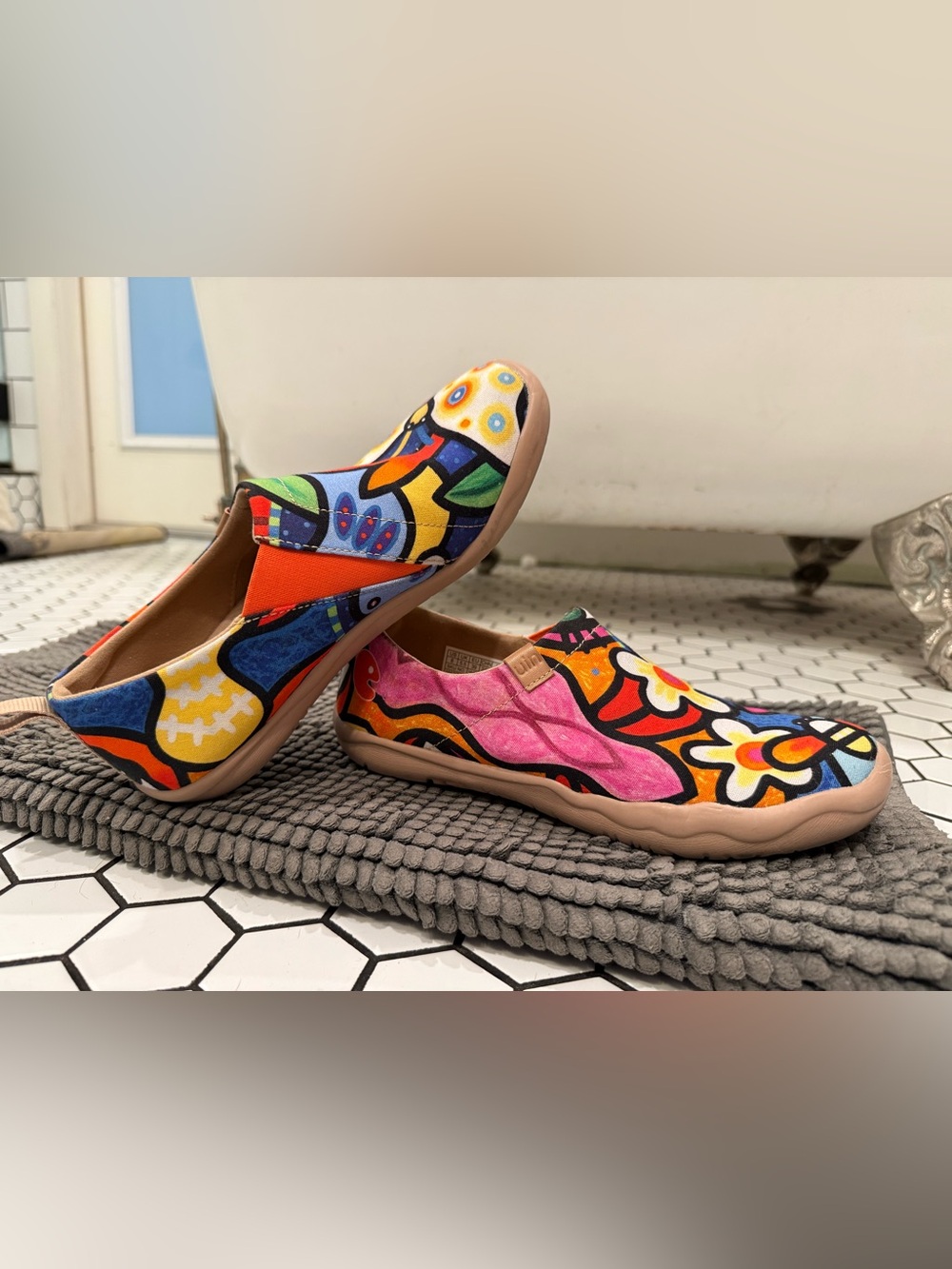 UIN Women’s Slip On🦋